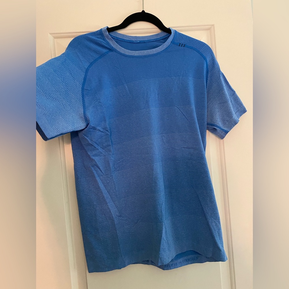 MENS LULULEMON Tech Running Shirt // Medium // Blue